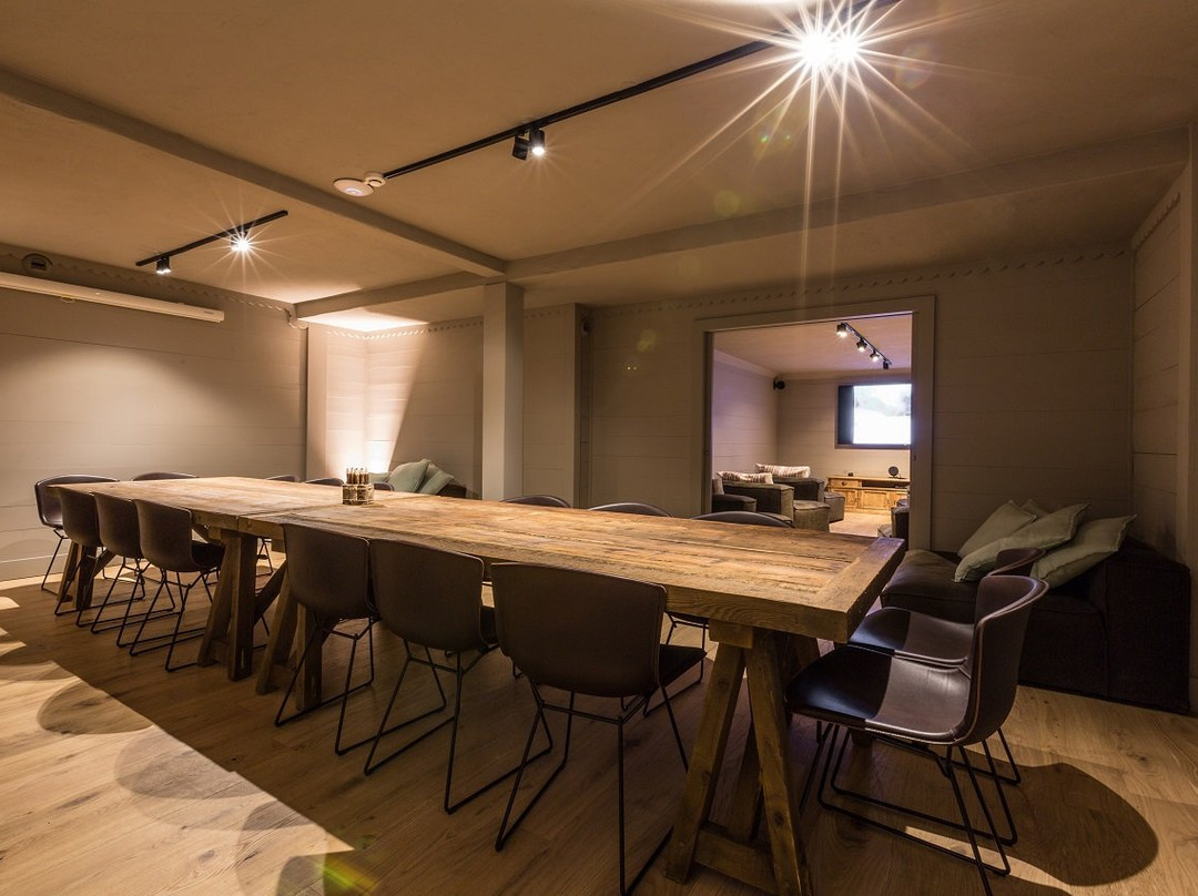 Le Cerf Amoureux主图