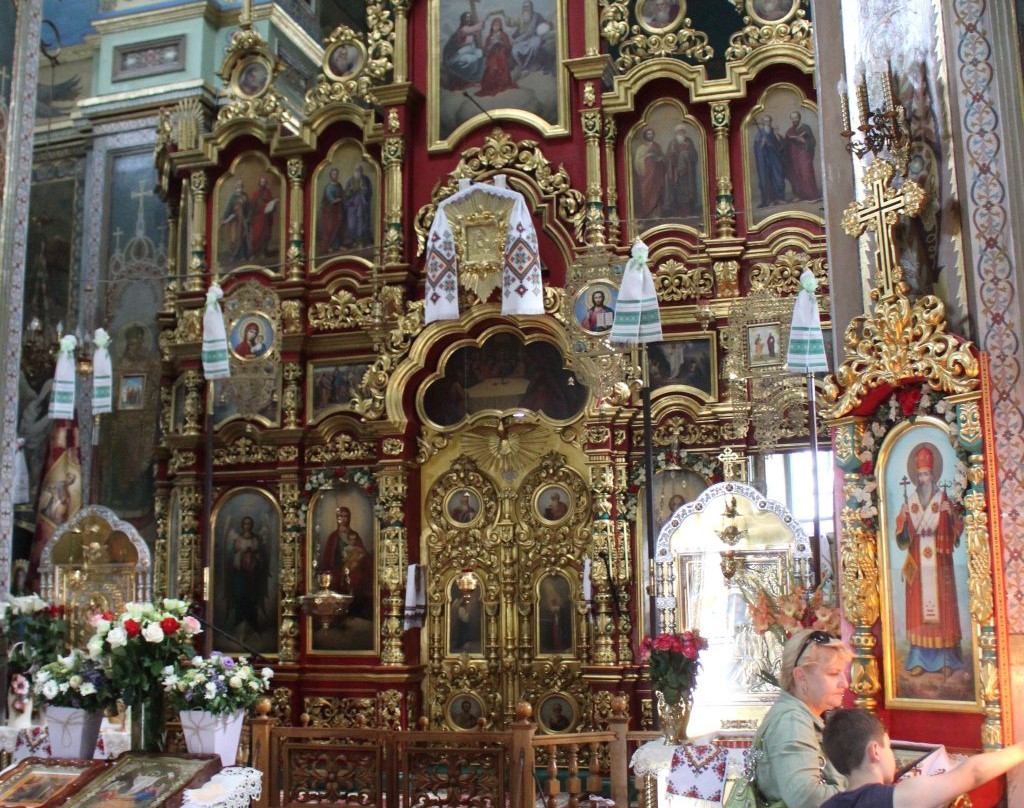 Holy Resurrection Cathedral-罗夫诺必去景点