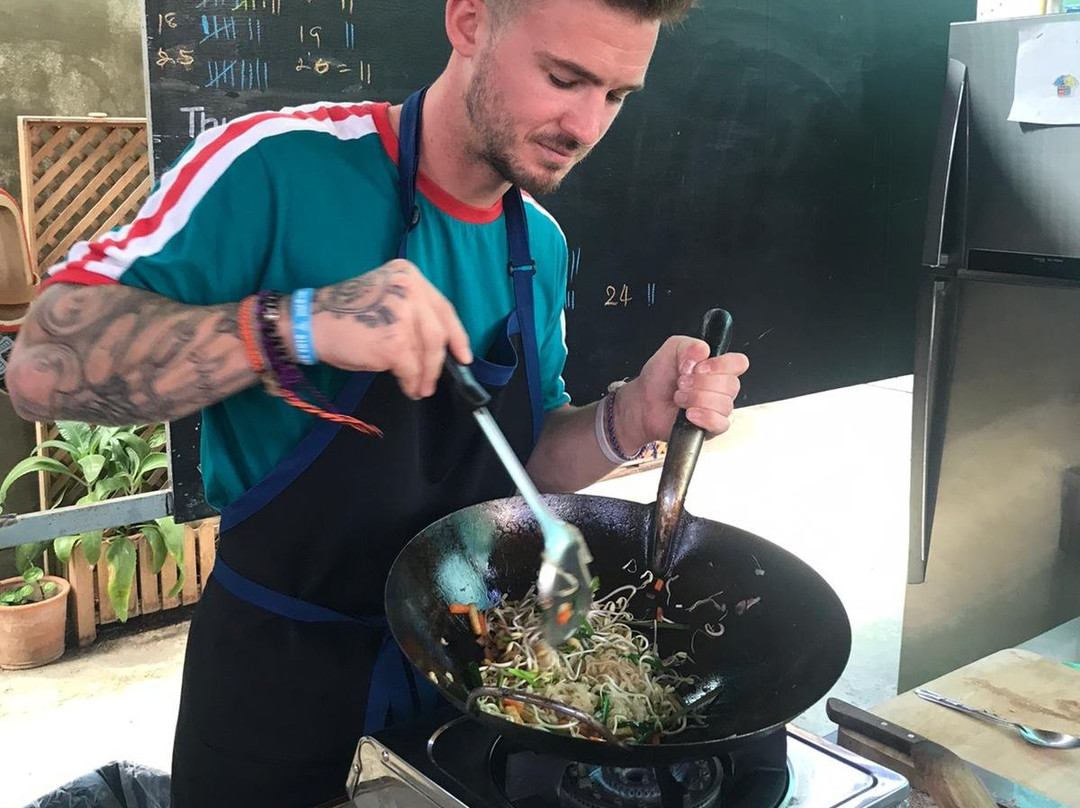 BeBe Wok 'n' Roll Thai Cooking Class-拜县必去景点