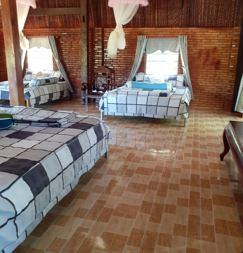 Adventure Trek Logde主图