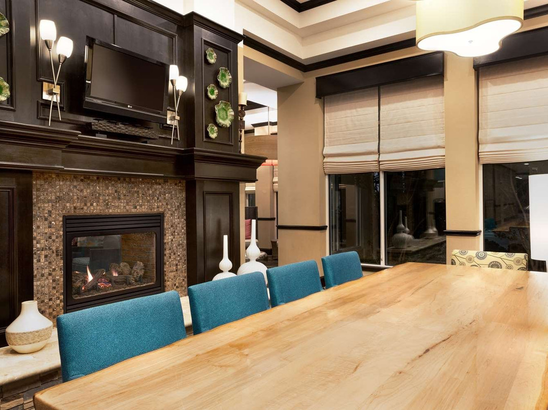 阿比林希尔顿花园酒店主图