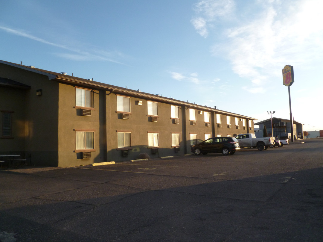 Super 8 by Wyndham Colby主图