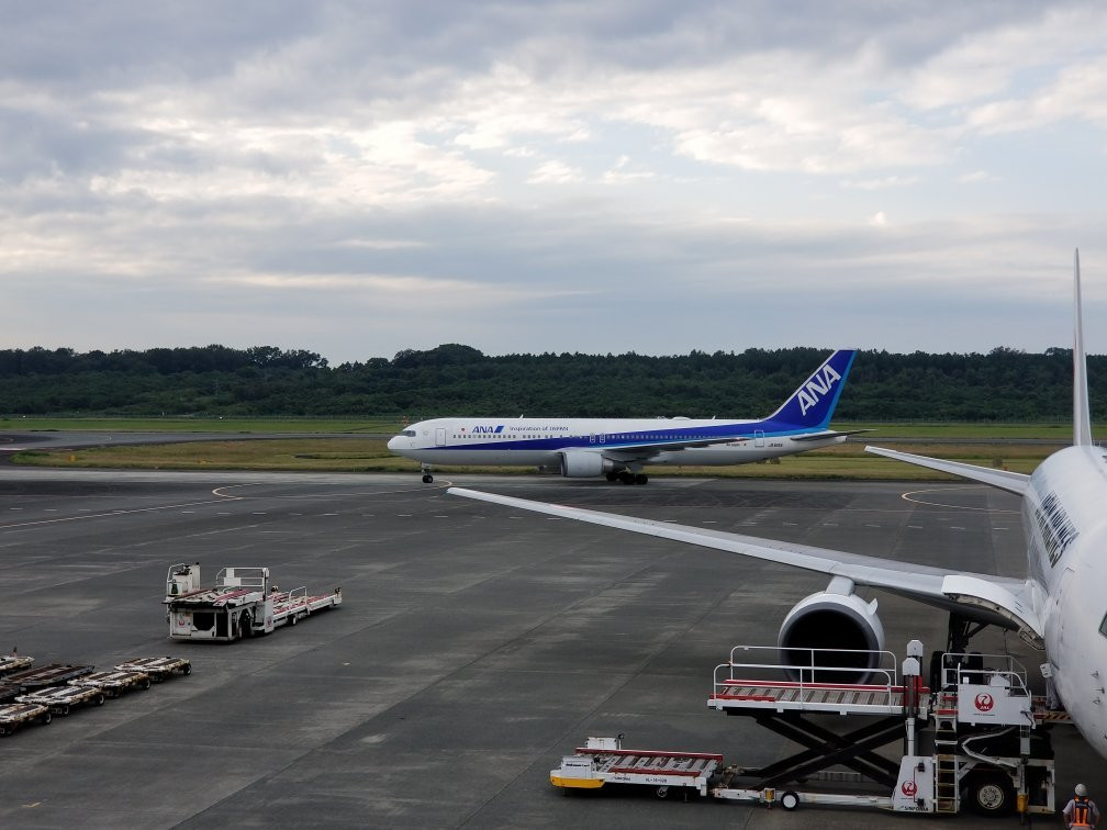 Kumamoto Airport Bldg. Rooftop Observation Deck景点图片