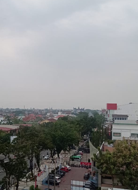 Whiz Prime Hotel Khatib Sulaiman Padang主图