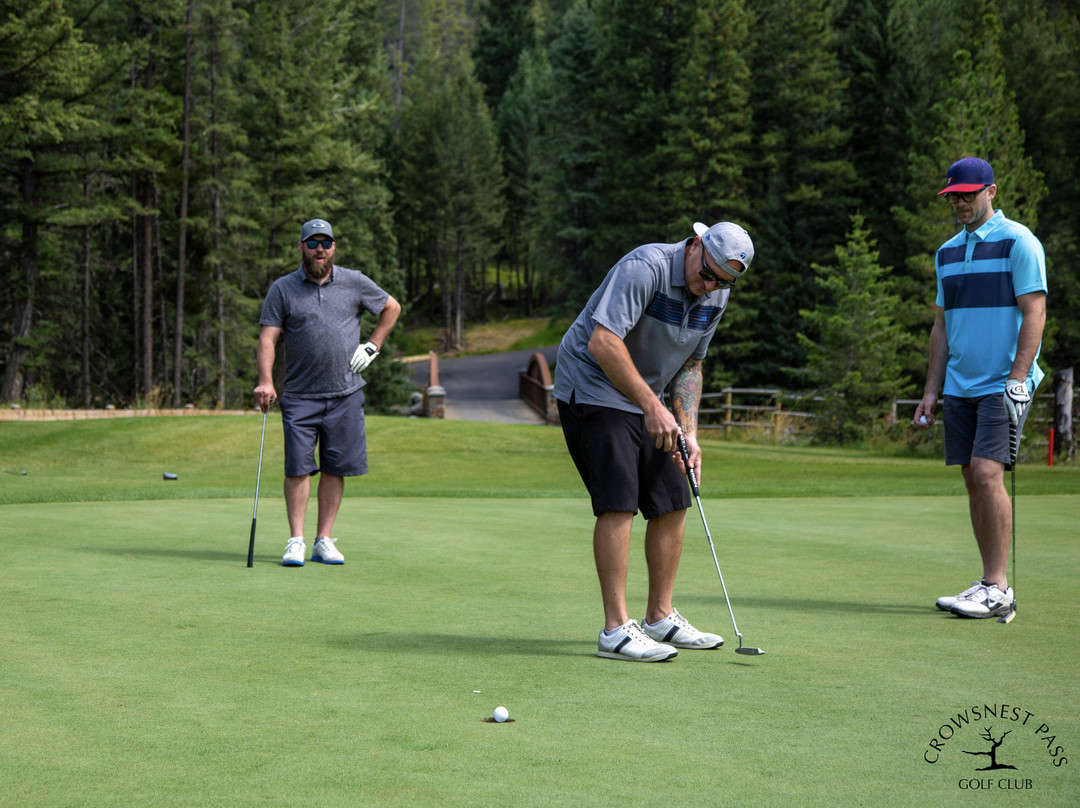 Crowsnest Pass Golf Club景点图片