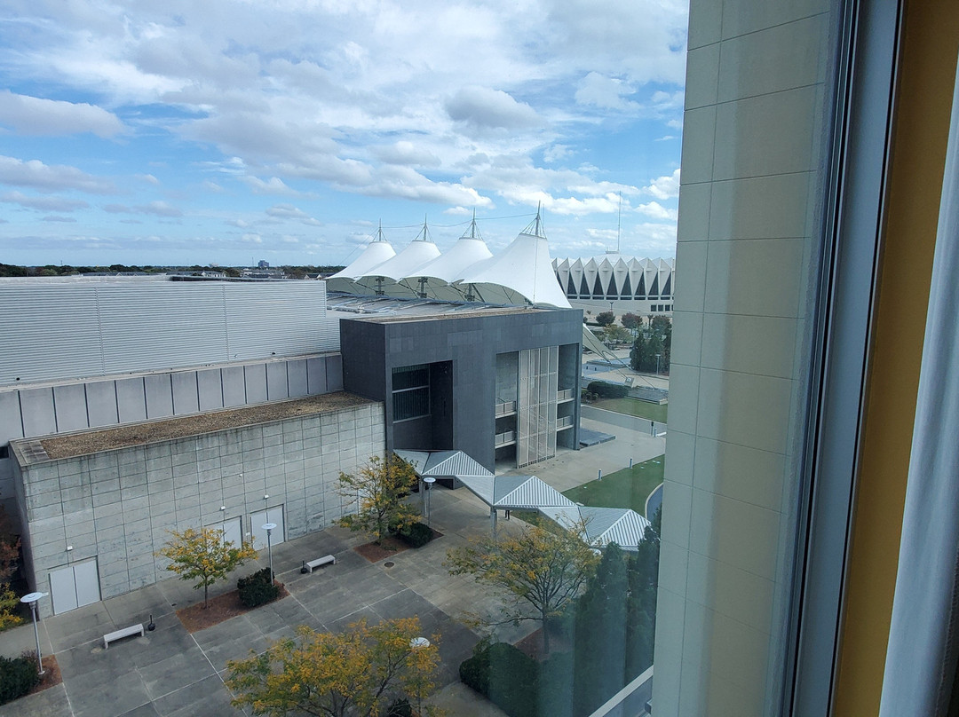 Embassy Suites by Hilton Hampton Convention Center主图