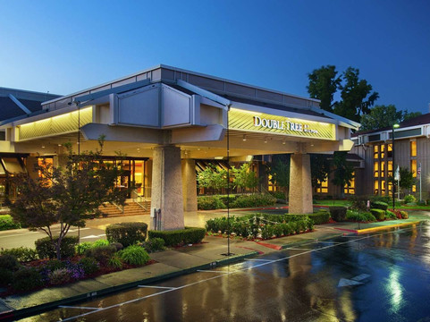 萨克拉门托希尔顿逸林酒店主图