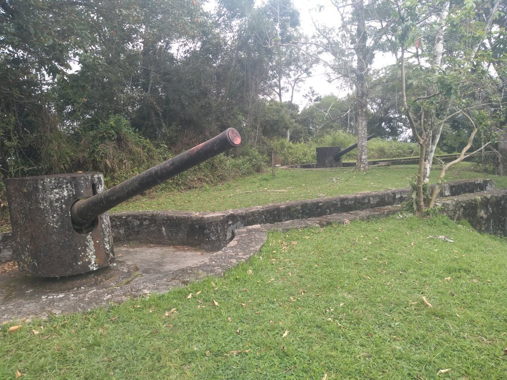Morro da Baleia-Ilha do Mel必去景点