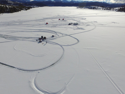 Alberta Fishing Charters-卡尔加里必去景点