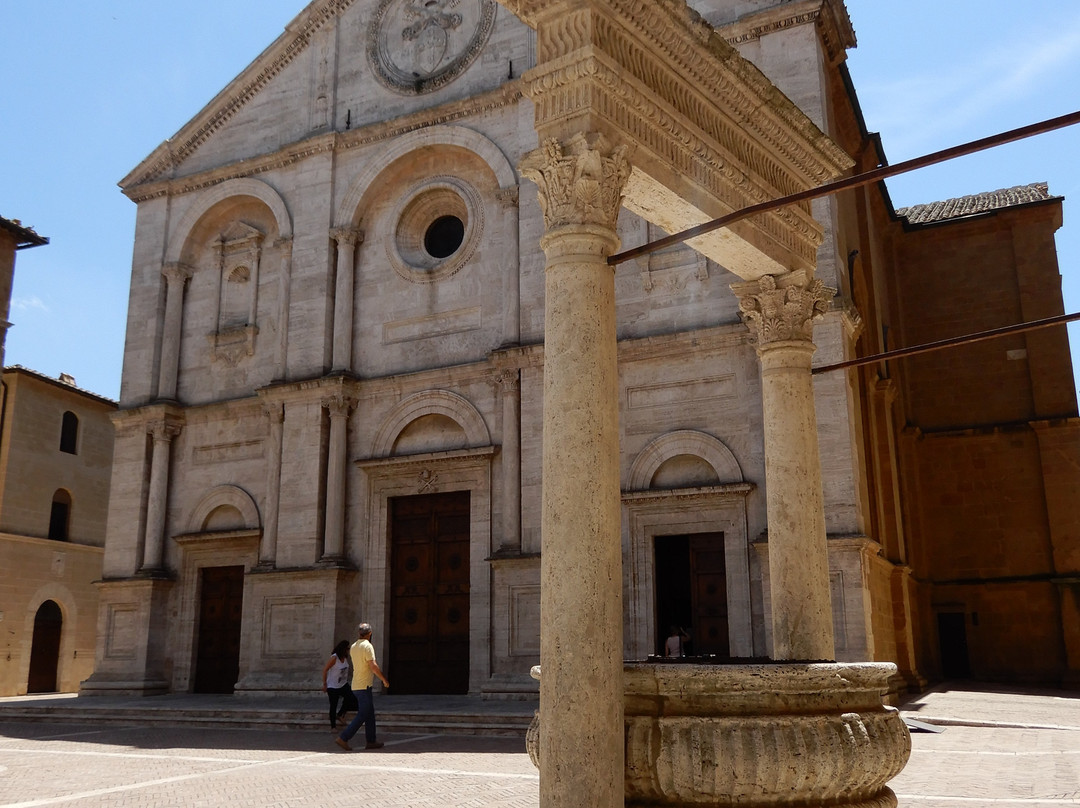 Pozzo dei Cani-皮恩扎必去景点