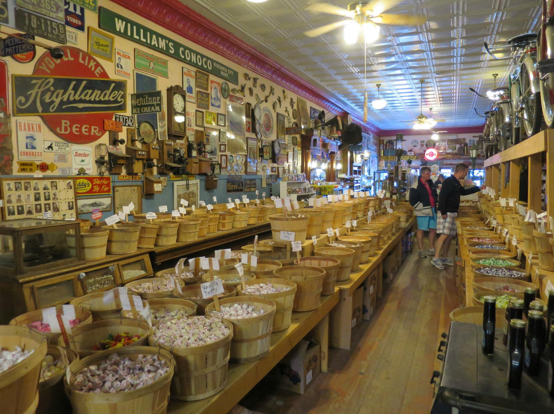 Roberts旅游景点-Montana Candy Emporium