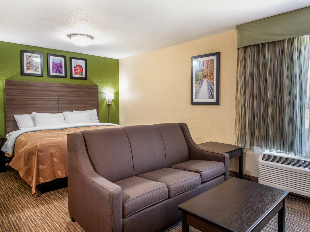 Quality Inn and Suites主图