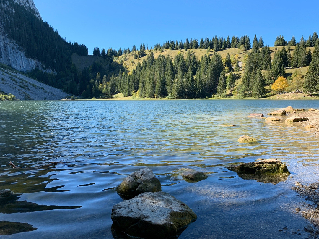 Lac Bénit景点图片