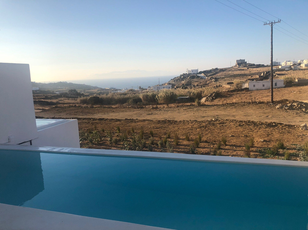 The Ammonite Resort主图