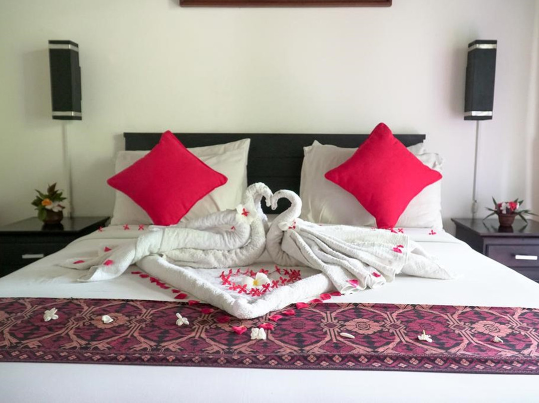 The Galuh Pekutatan主图