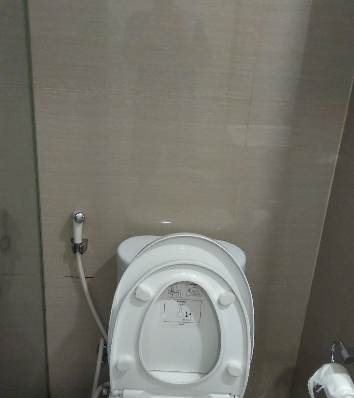 Front One Hotel Pamekasan Madura主图