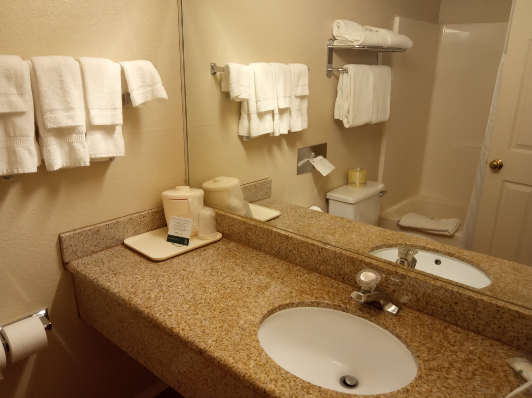 优胜美地山谷休闲康福特茵酒店主图