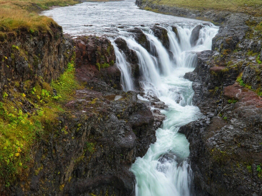 Kolugljufur Waterfall景点图片