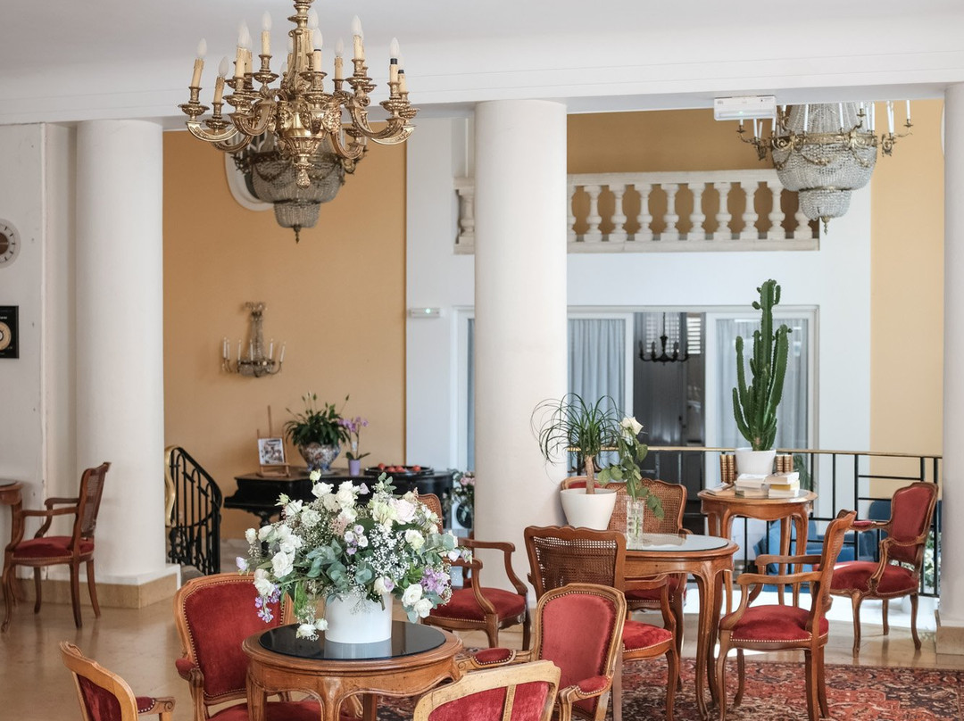 皇家圣玛特酒店主图