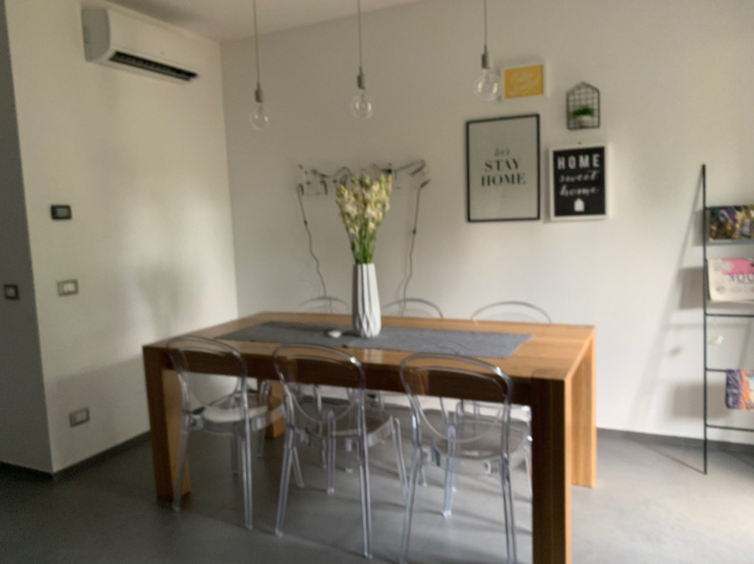B&B This is Home主图