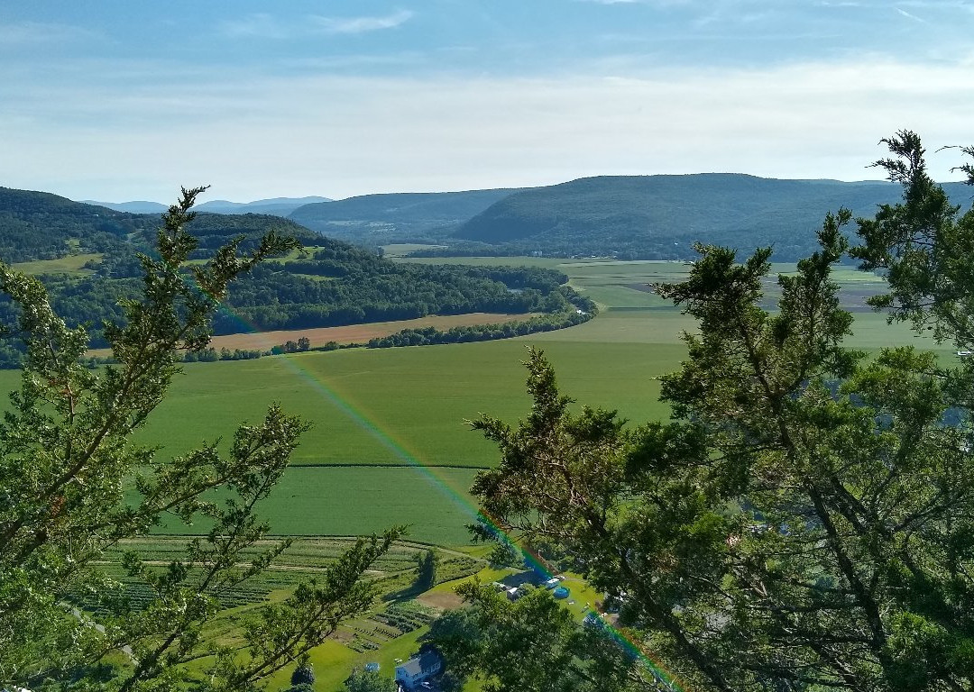 Vroman's Nose Hiking Trail景点图片