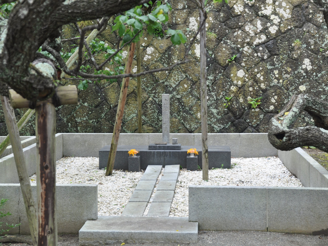 The Grave of Shimazaki Toson-大矶町必去景点