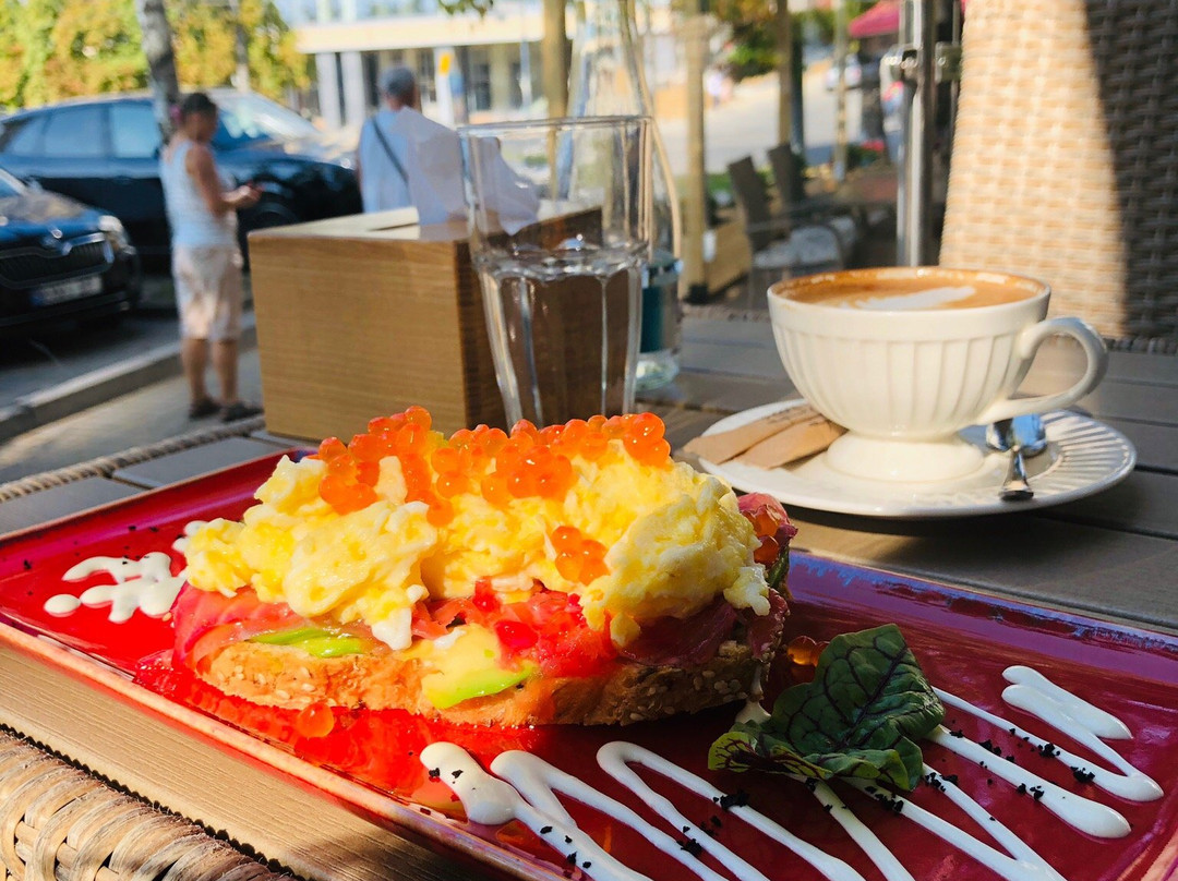 Cricova餐馆和美食-Crosta Kitchen And Bakery