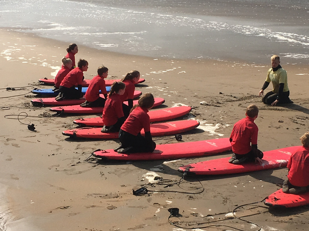 Lahinch Surf Experience景点图片