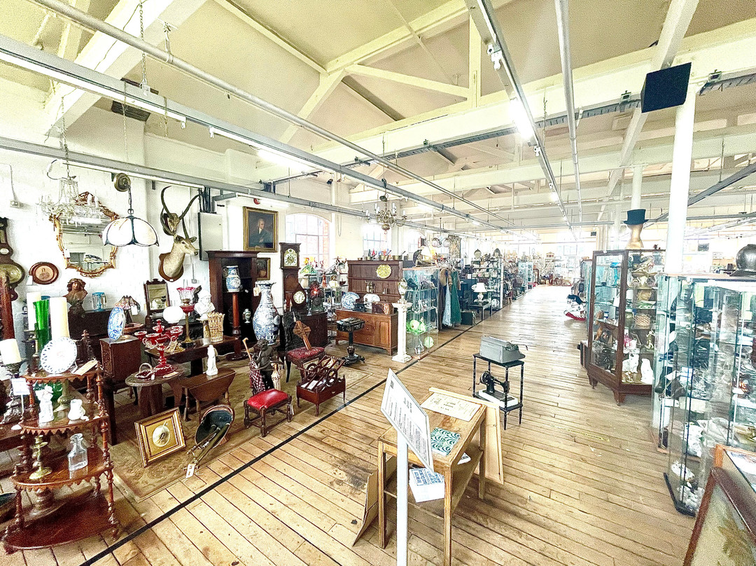 Armstrong's Mill Antiques Centre景点图片