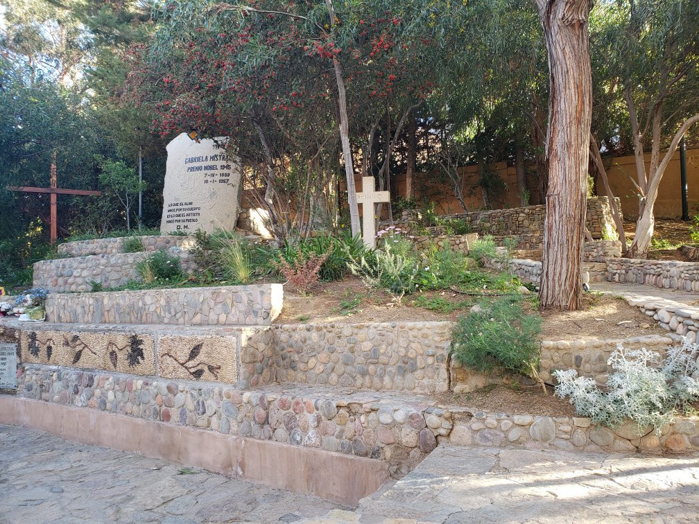 Mausoleo de Gabriela Mistral景点图片