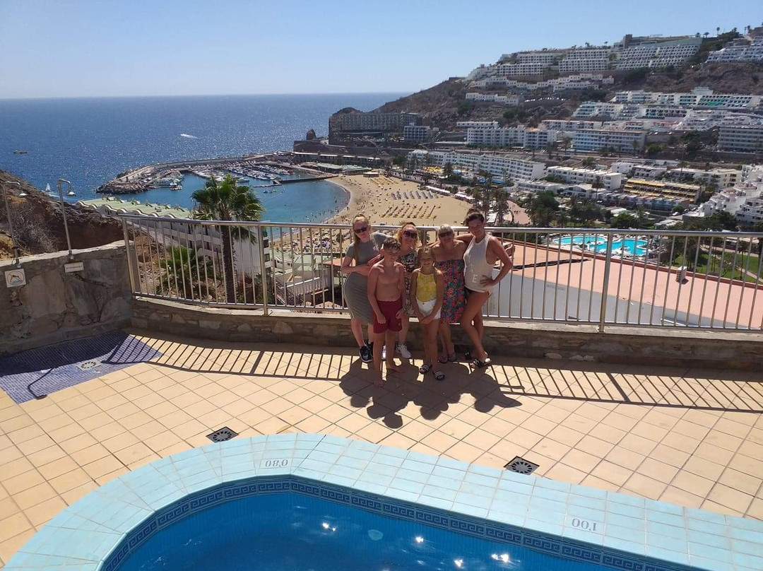 Miriam Apartments主图