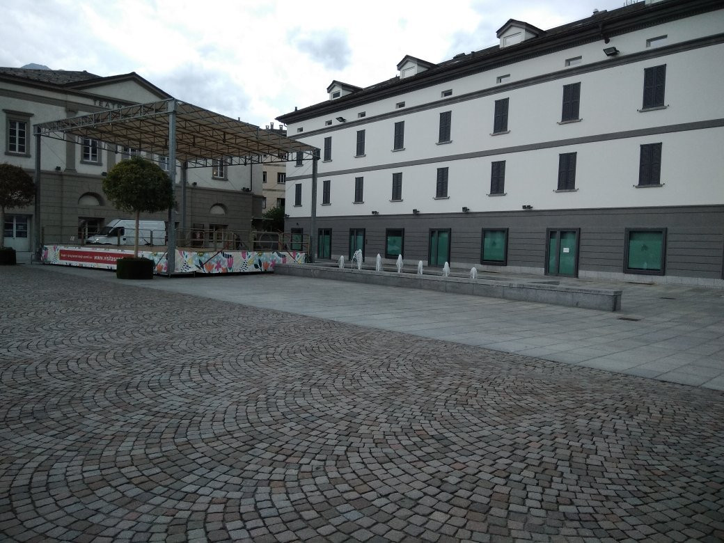 Piazza Garibaldi景点图片