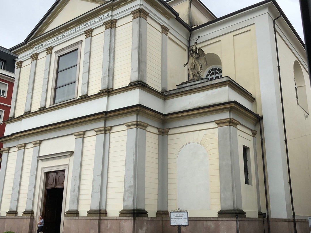 Chiesa Santi Ambrogio e Theodolo景点图片