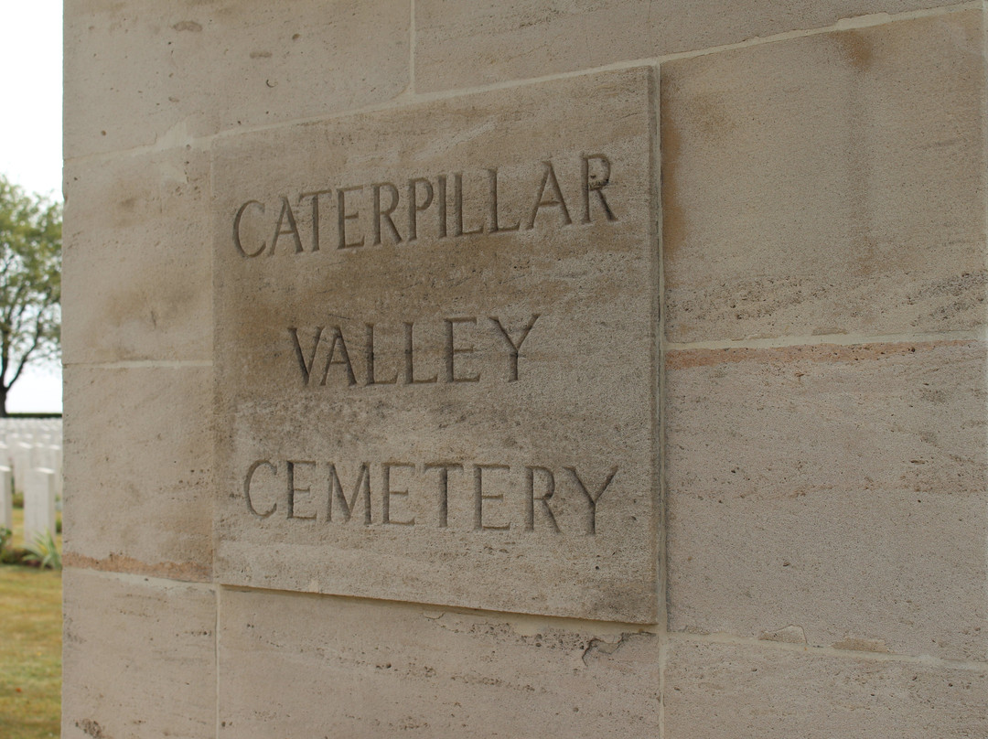 Caterpillar Valley Memorial景点图片