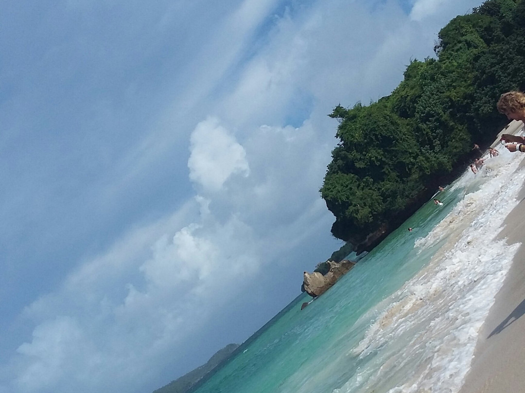 Cayenas del Mar Beach Club-Santa Barbara de Samana必去景点