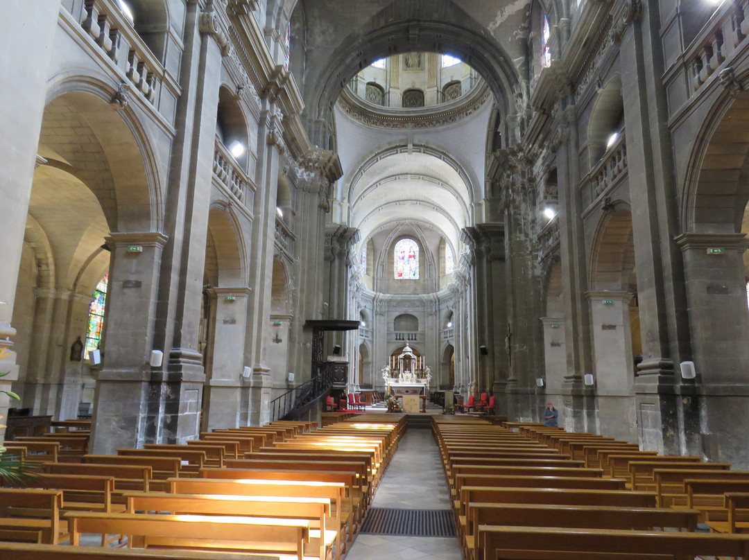 Cathédrale Notre Dame景点图片