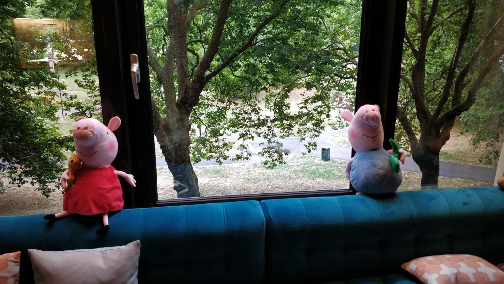 Room2 Southampton Hometel主图