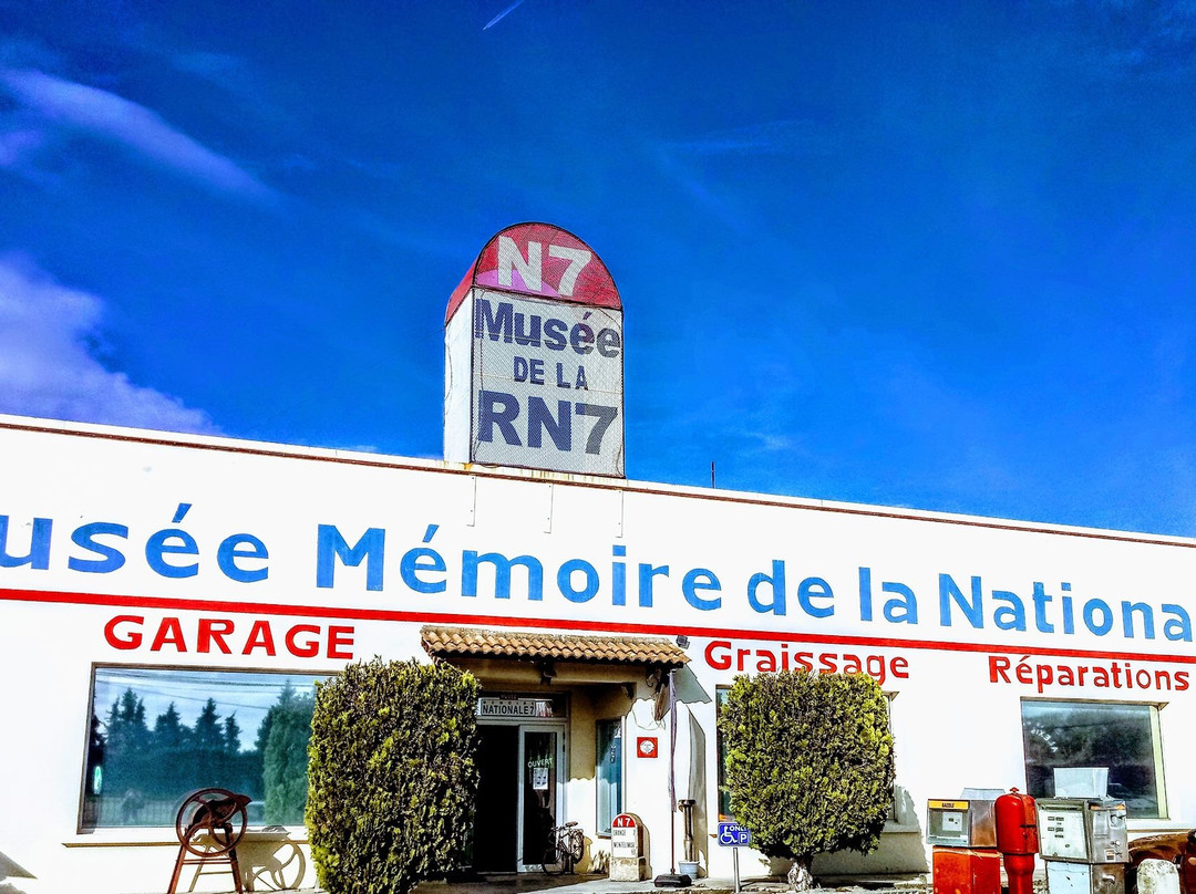 Musée Mémoire de la Nationale 7-Piolenc必去景点