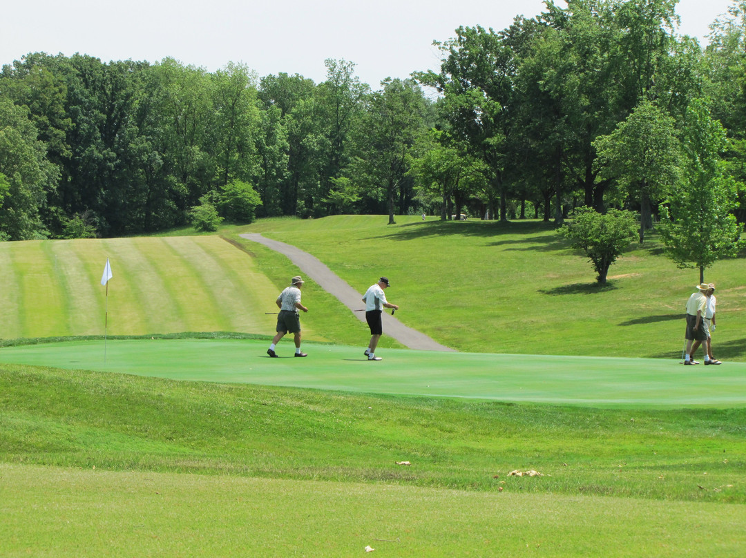 Christmas Lake Golf Course-圣克劳斯必去景点