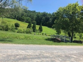 Mountain And Vine-Faber必去景点