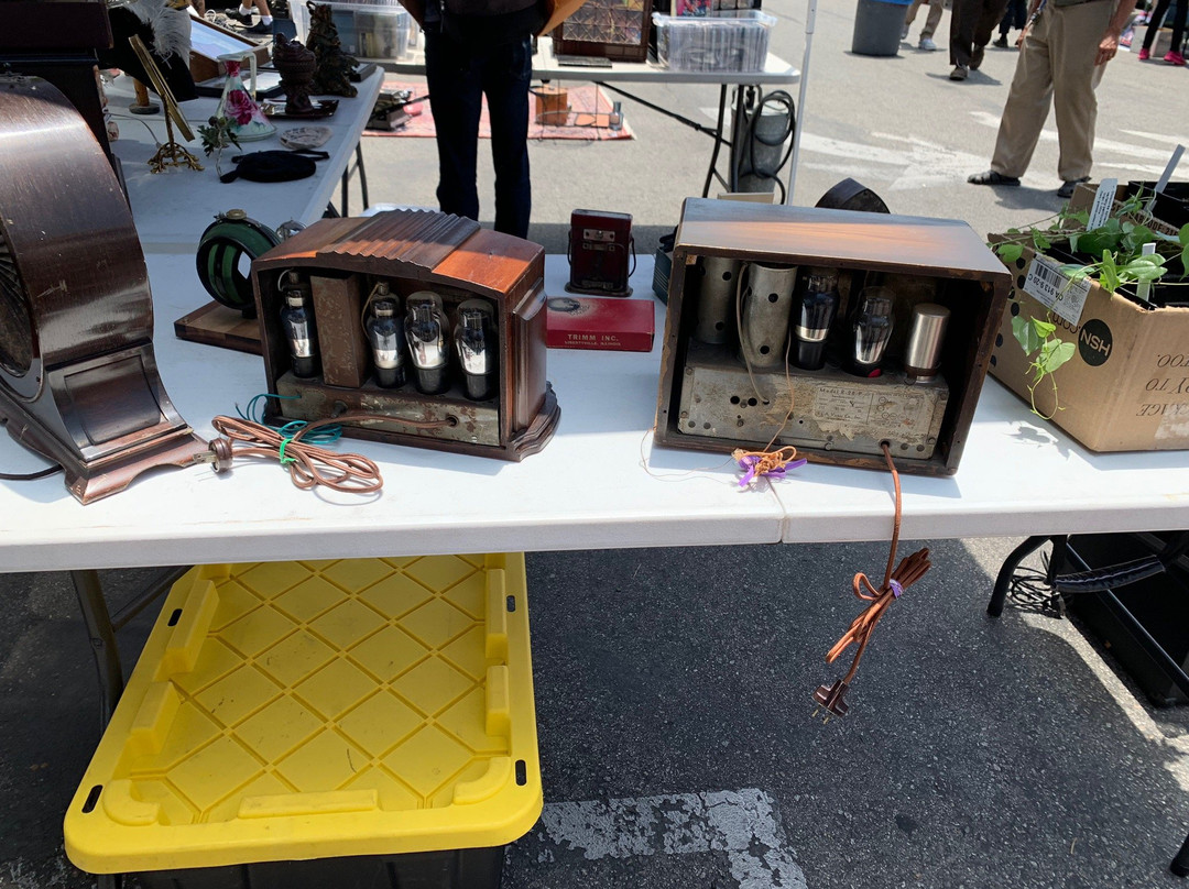 Pasadena City College Flea Market景点图片