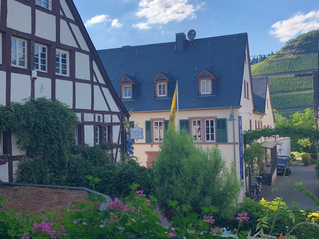 布拉贝格酒店主图