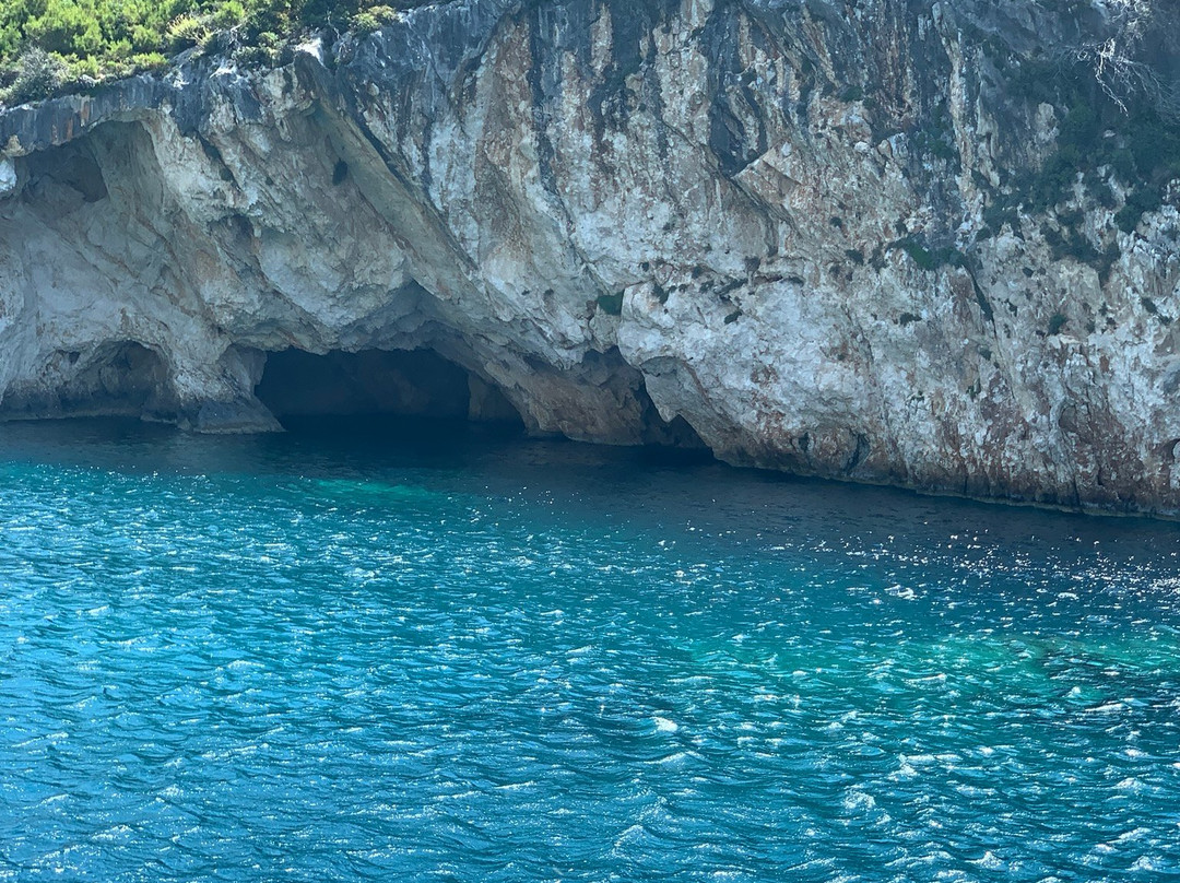 Porto Vromi Beach景点图片