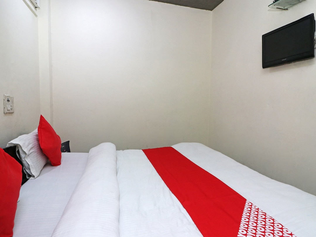 OYO Townhouse 898 Hotel Alpine主图