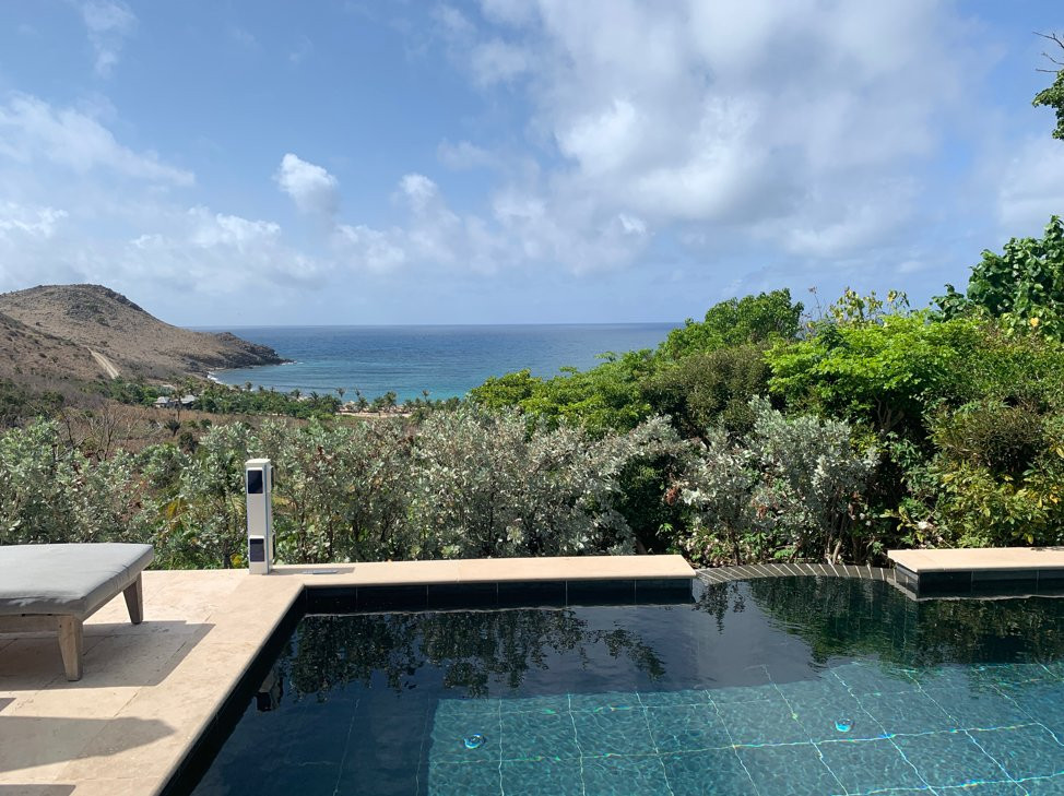 乐托尼酒店主图