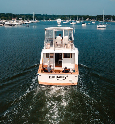 Too Happy Charters-亨廷顿必去景点