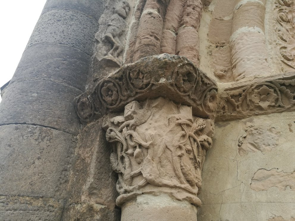 Iglesia de Sta. Maria de Eunate-Muruzabal必去景点