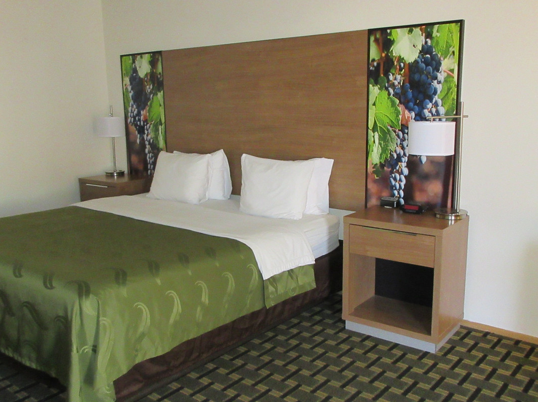 Quality Inn Near Fort Hunter Liggett主图