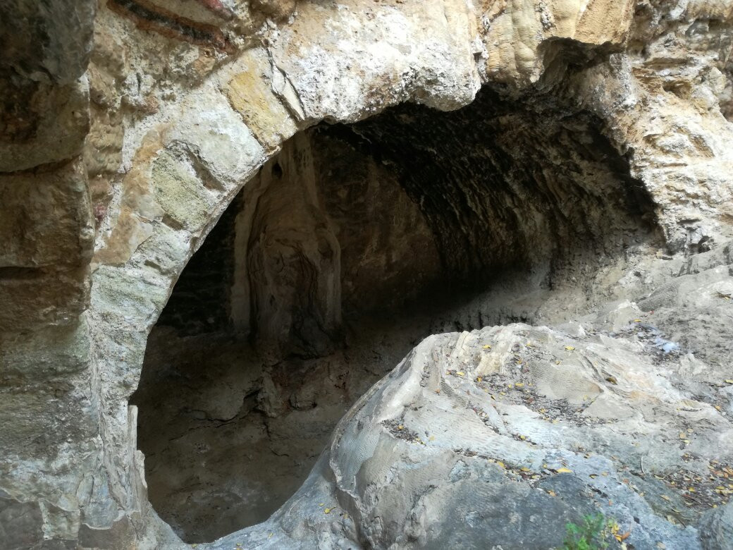 Cave of Sulla景点图片