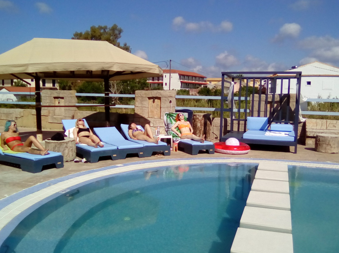 Island Beach Resort主图